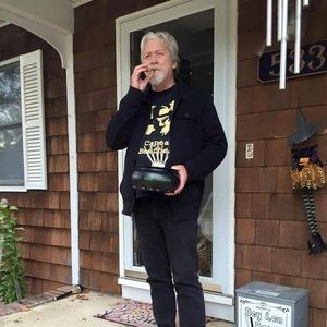 Meet your Posher, Steve